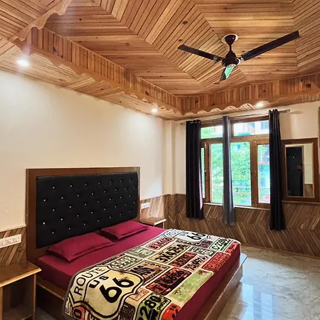 Pine View Kasol Apartment Exterior photo