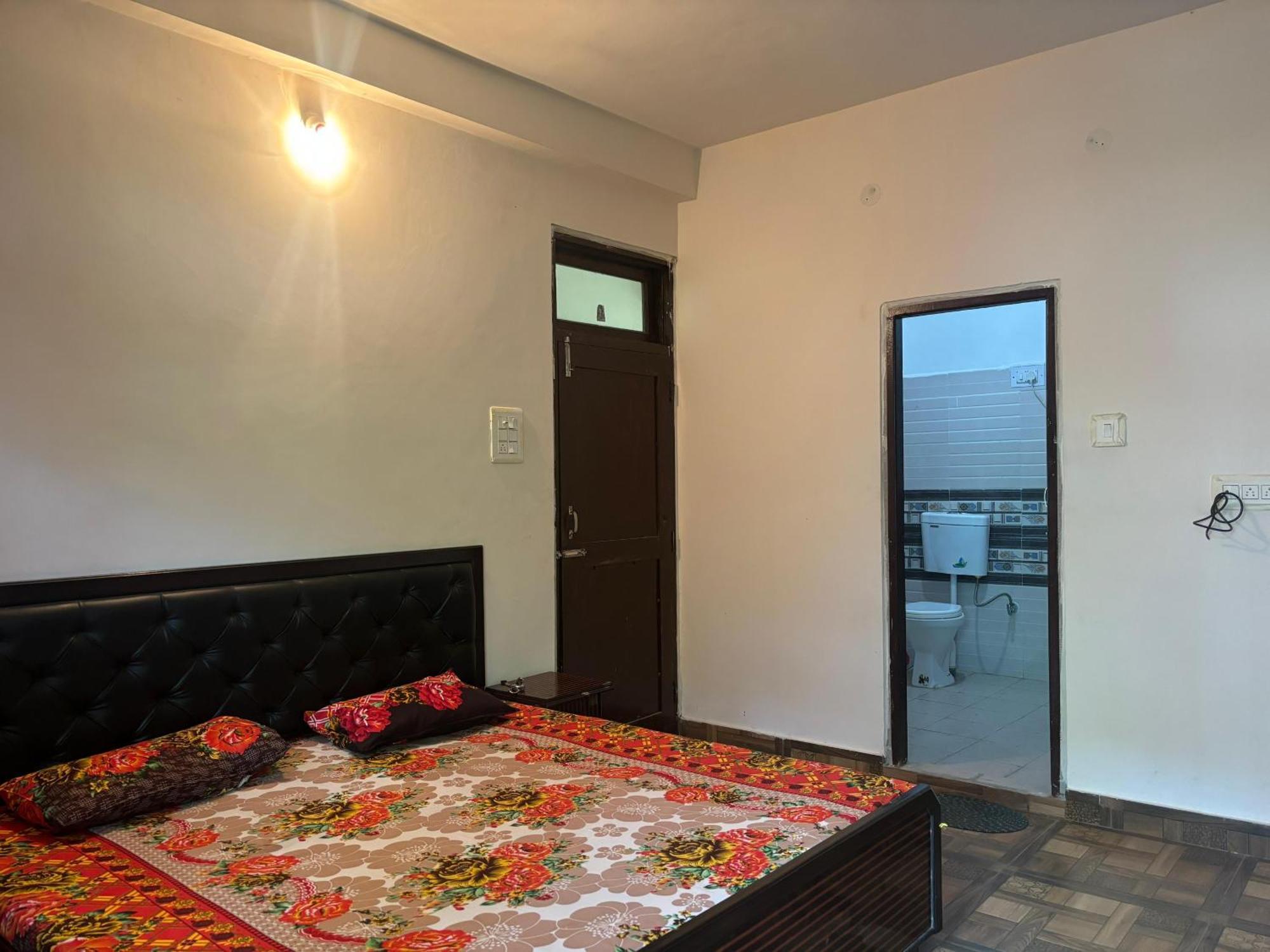 Pine View Homestay *